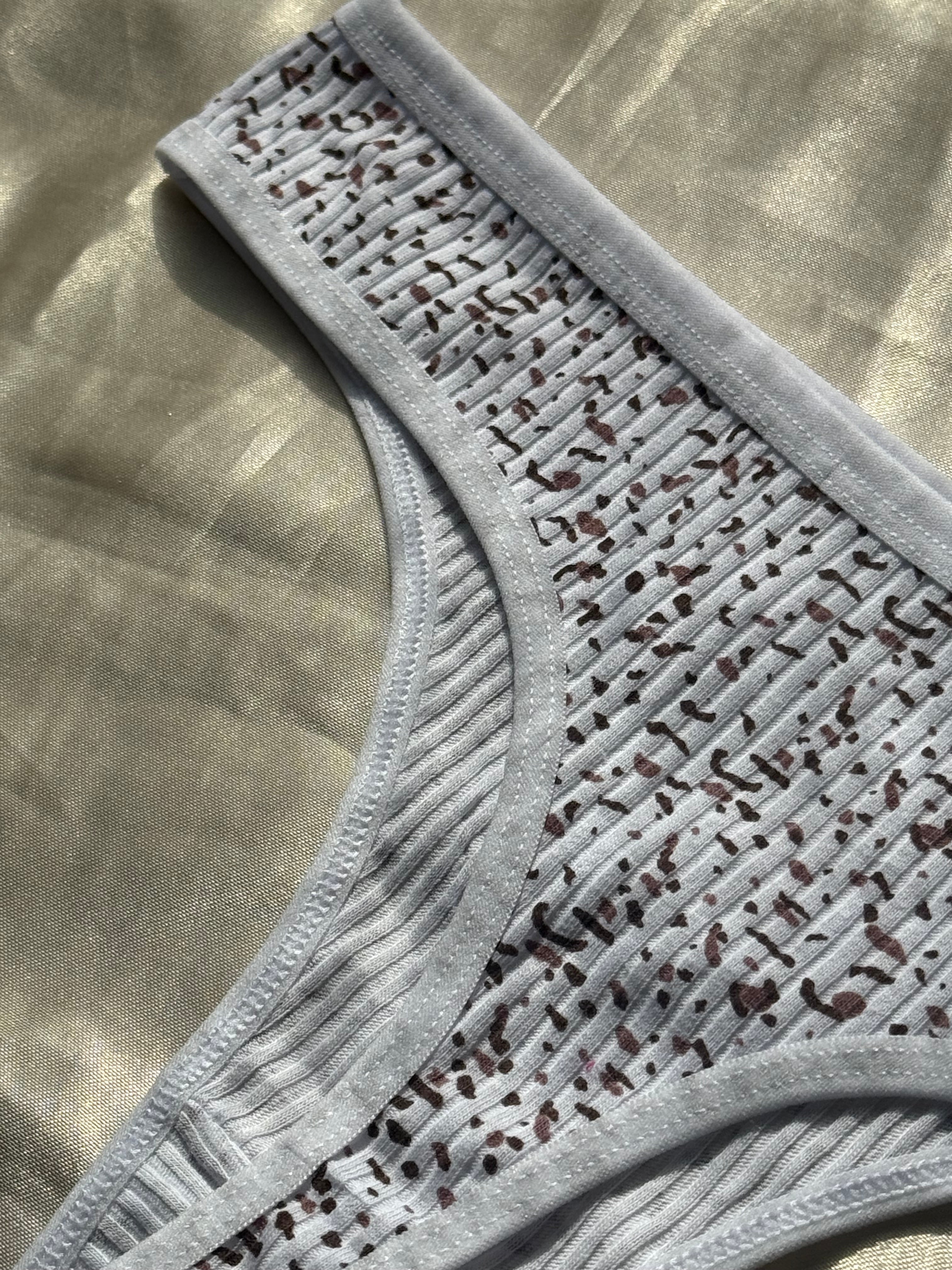 Colaless animal print