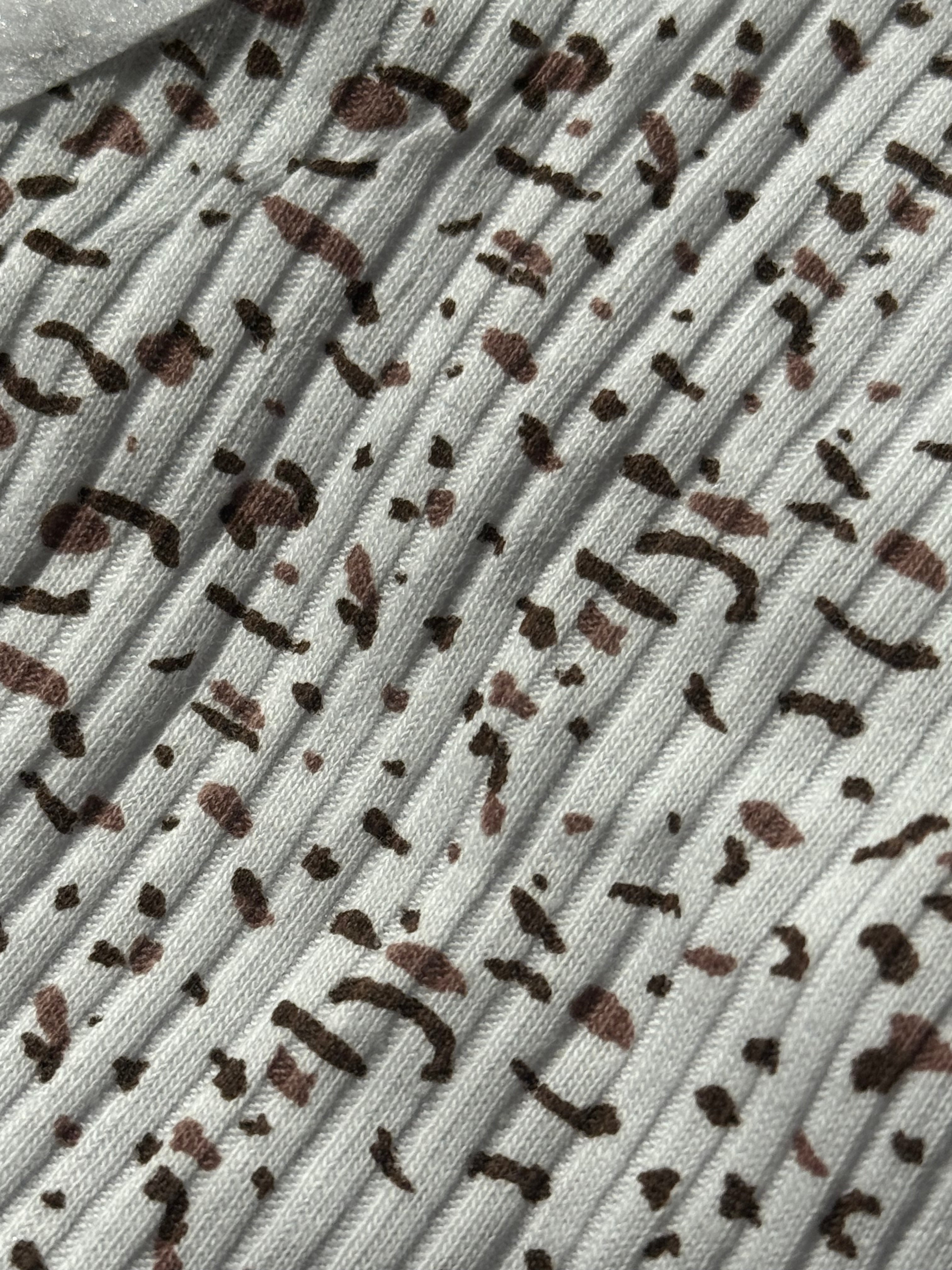 Colaless animal print