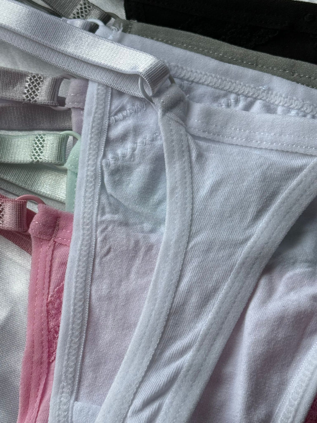 Less regulables (colores pasteles)